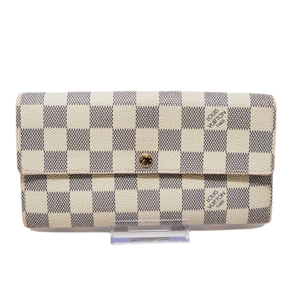 Louis Vuitton Handbags - Auth Louis Vuitton Sarah Bifold Damier Azur Wallet